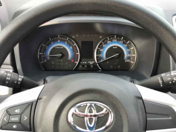 Toyota Rush G 2022 1.5P White Speedometer Profile