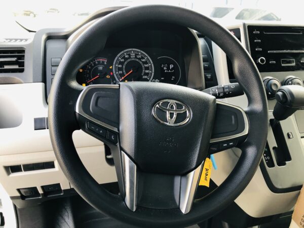 Toyota Hiace ALS ambulance - steering wheel