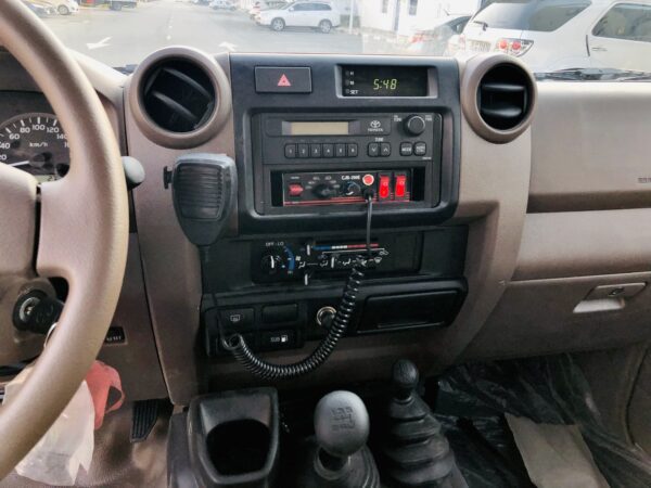 Land Cruiser Off-road ambulance - dashboard