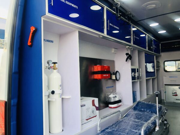 Iveco Daily 50C15VH ambualnce - back cabinet view