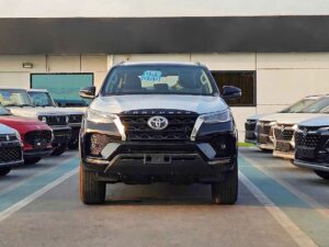 TOYOTA FORTUNER 2025 PETROL V6 4.0L A/T