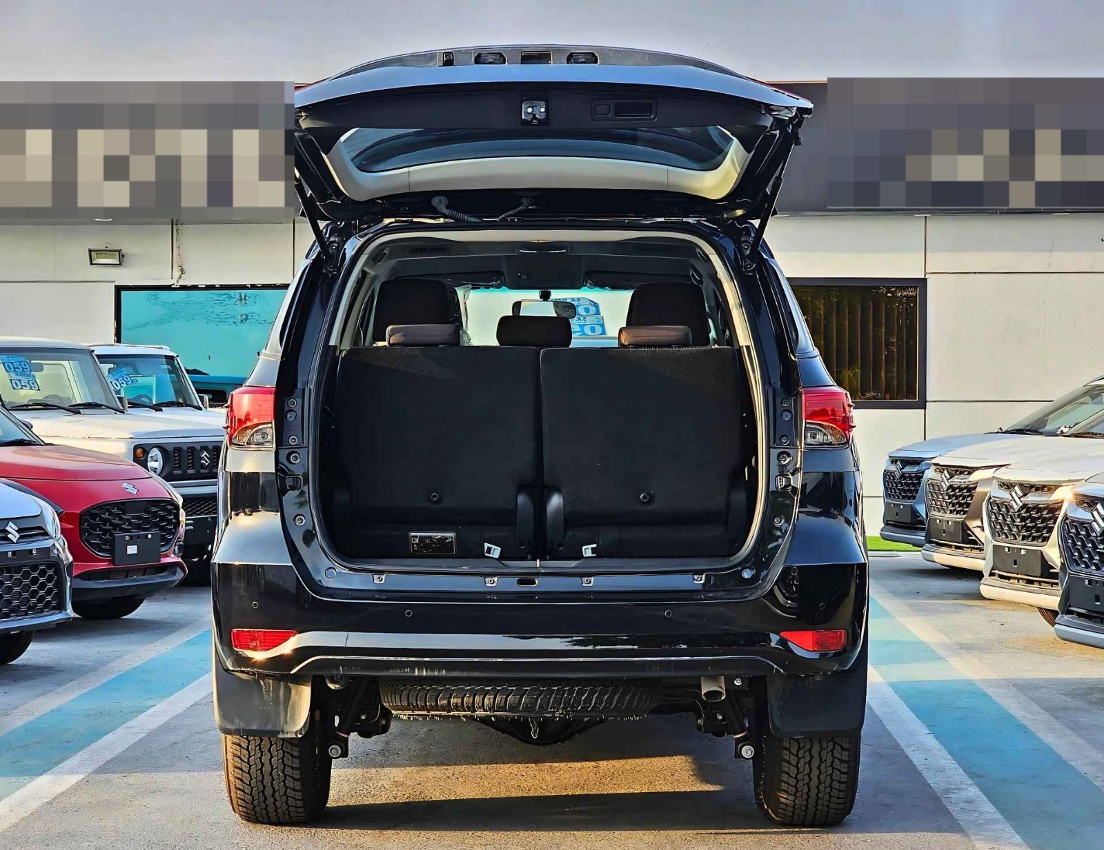 TOYOTA FORTUNER 2025 PETROL V6 4.0L A/T - Image 34