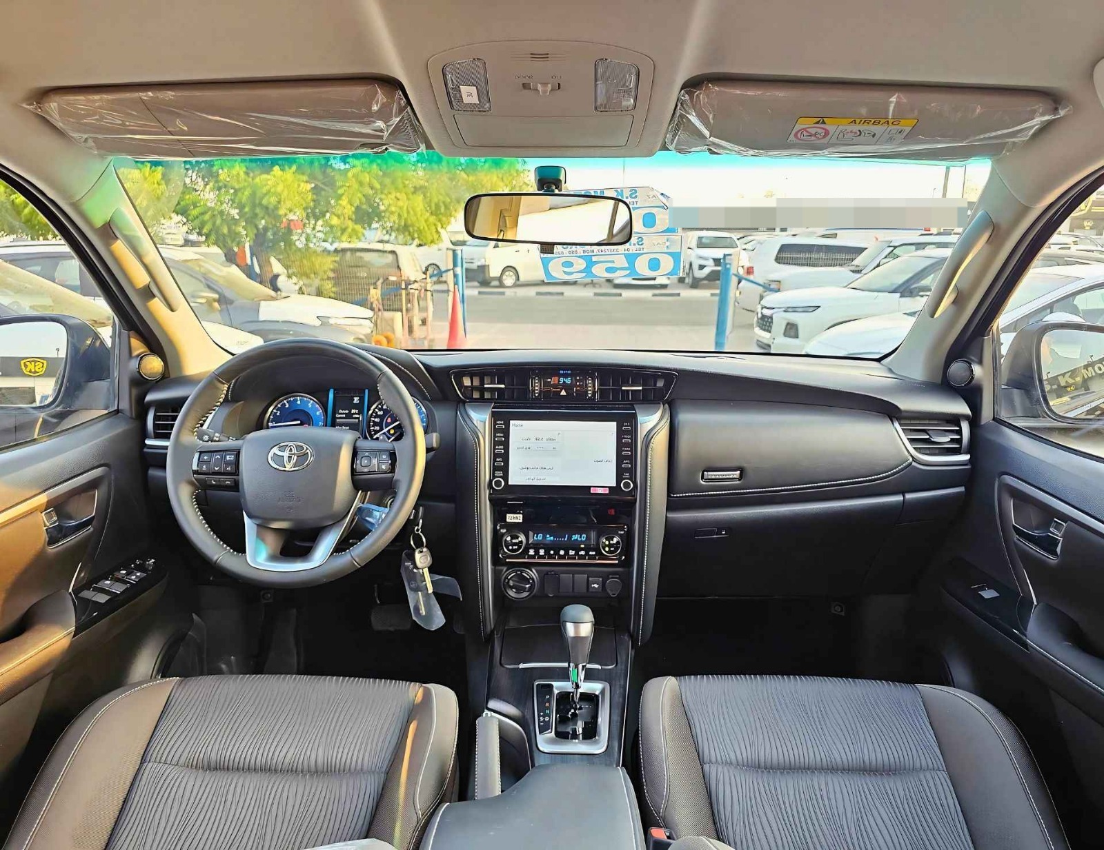 TOYOTA FORTUNER 2025 PETROL V6 4.0L A/T - Image 9