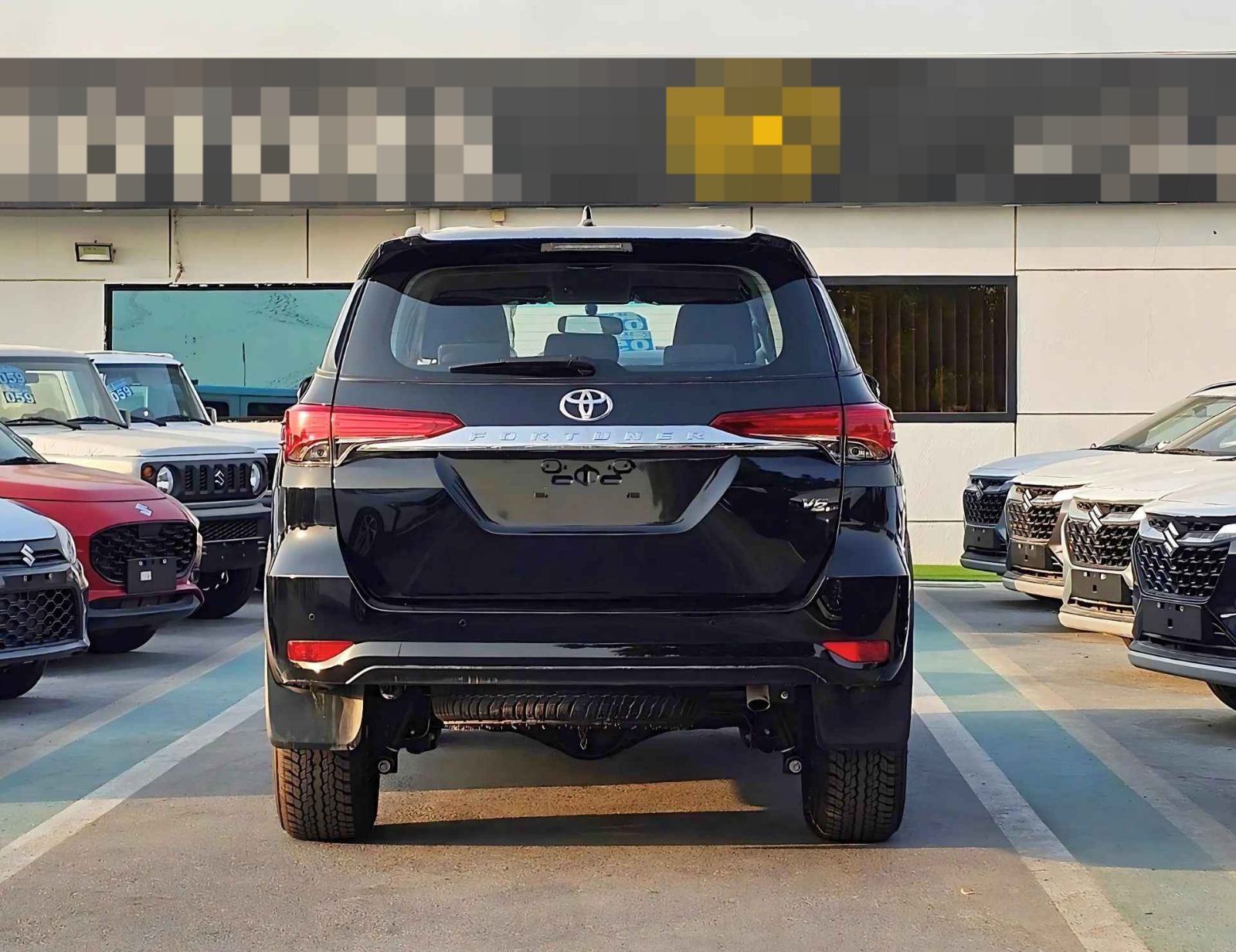 TOYOTA FORTUNER 2025 PETROL V6 4.0L A/T - Image 35