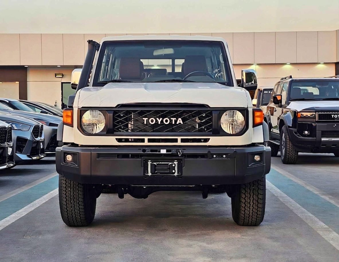 TOYOTA LANDCRUISER HARDTOP LX LC76 2026 PETROL V6 4.0L A/T