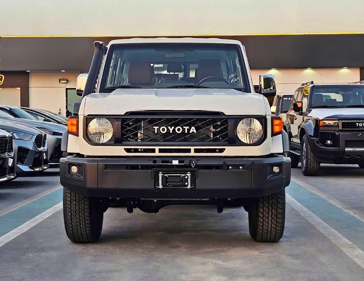 TOYOTA LANDCRUISER HARDTOP LX LC76 2026 PETROL V6 4.0L A/T