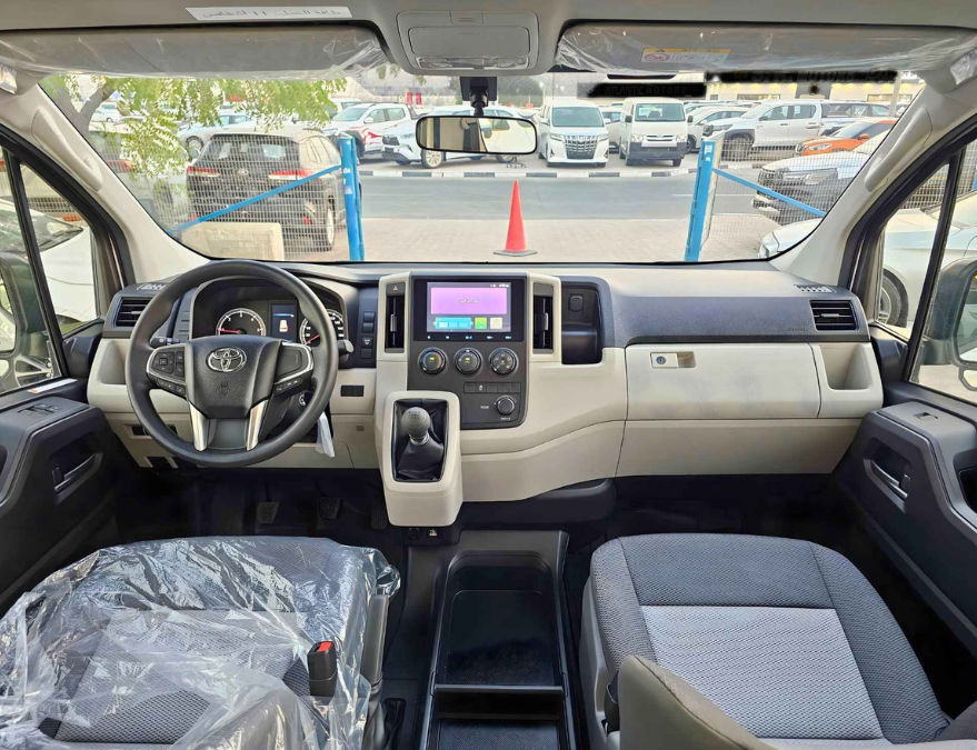 TOYOTA HIACE HIGHROOF DX PASSENGER 2026 DIESEL V4 2.8L M/T - Image 10