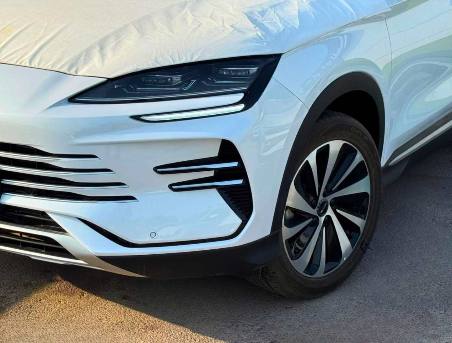 BYD SONG PLUS PHEV LUXURY HYBRID 2026 PETROL V4 1.5L A/T - Image 3