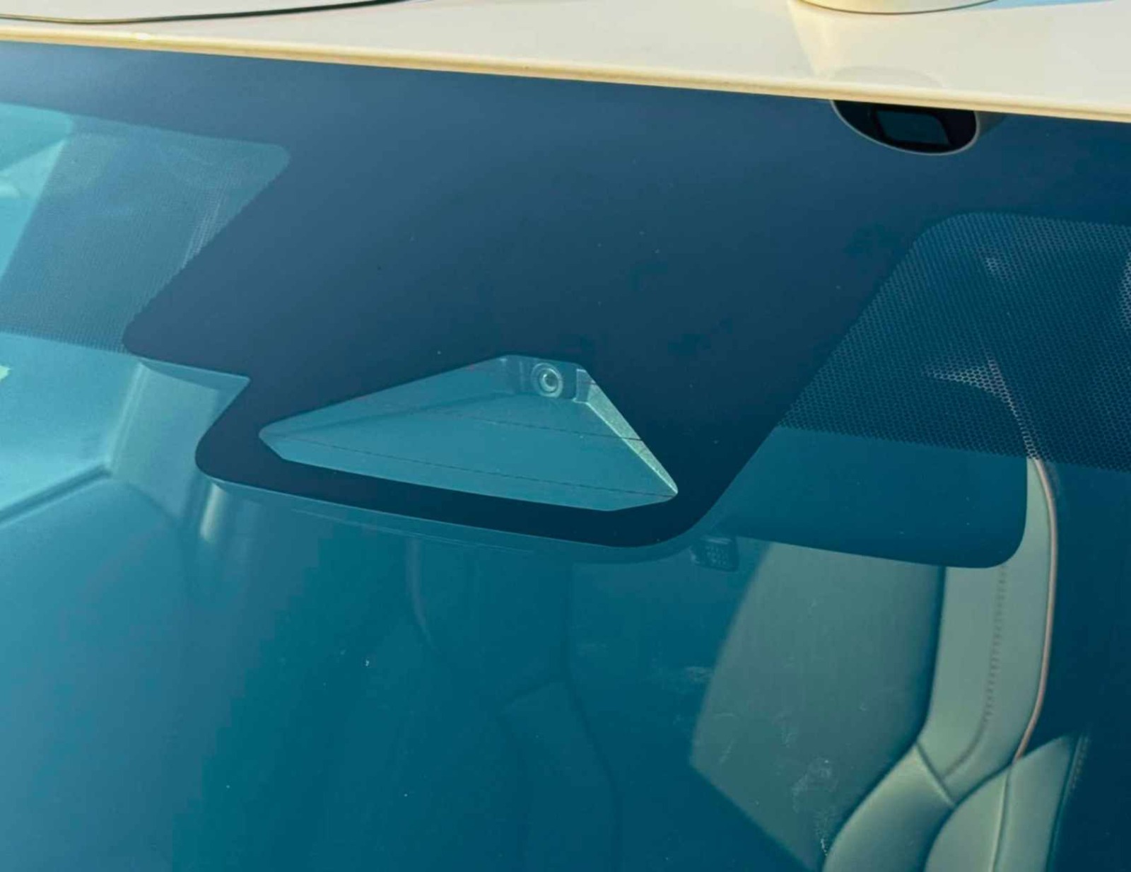 TOYOTA COROLLA HYBRID ELITE NEW SHAPE 2026 PETROL V4 1.8L A/T - Image 8