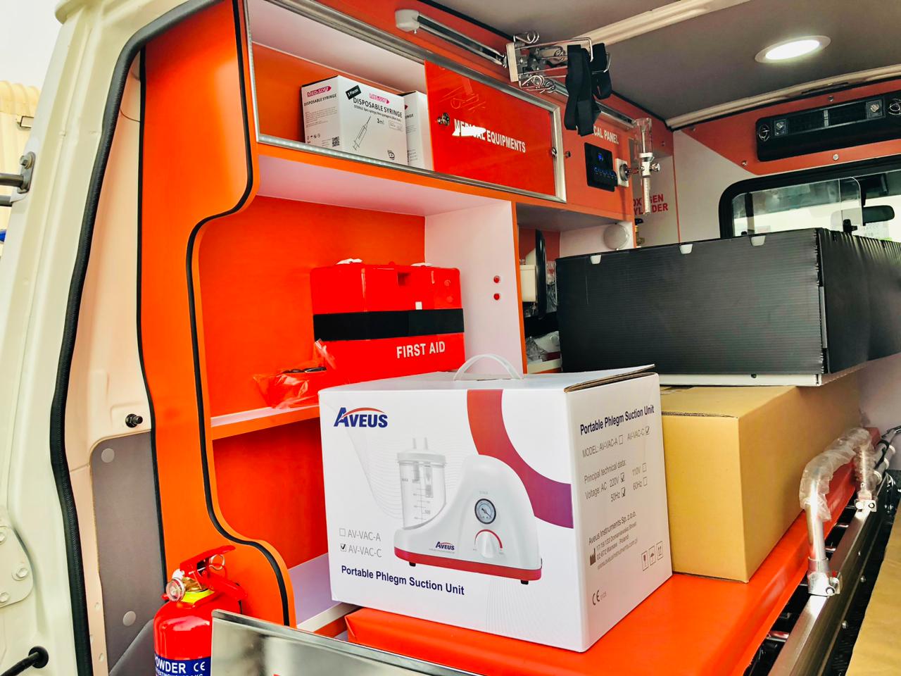 TOYOTA LANDCRUISER HARD TOP AMBULANCE - Image 12