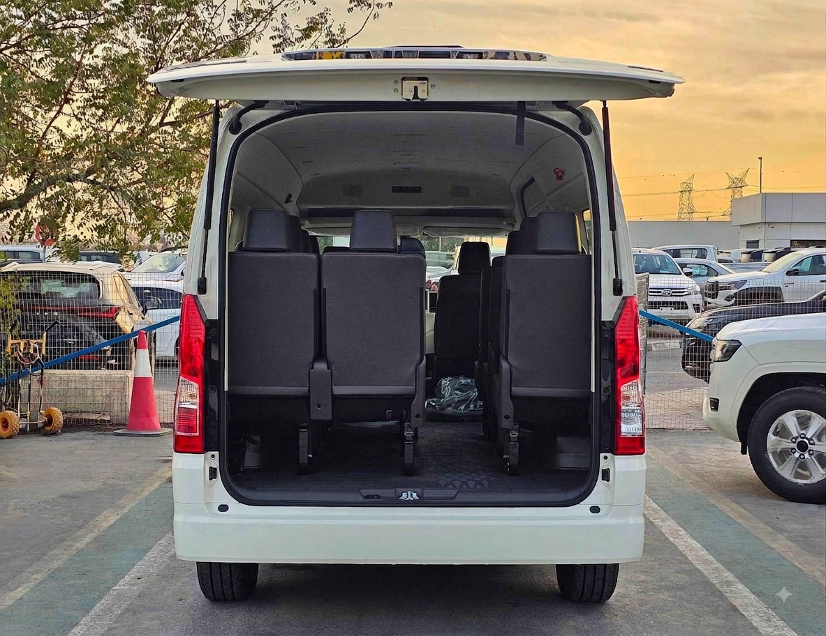 TOYOTA HIACE HIGHROOF GL 2026 DIESEL V4 2.8L A/T - Image 22