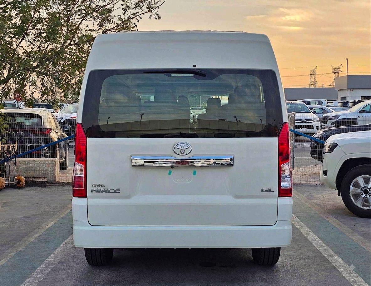 TOYOTA HIACE HIGHROOF GL 2026 DIESEL V4 2.8L A/T - Image 25