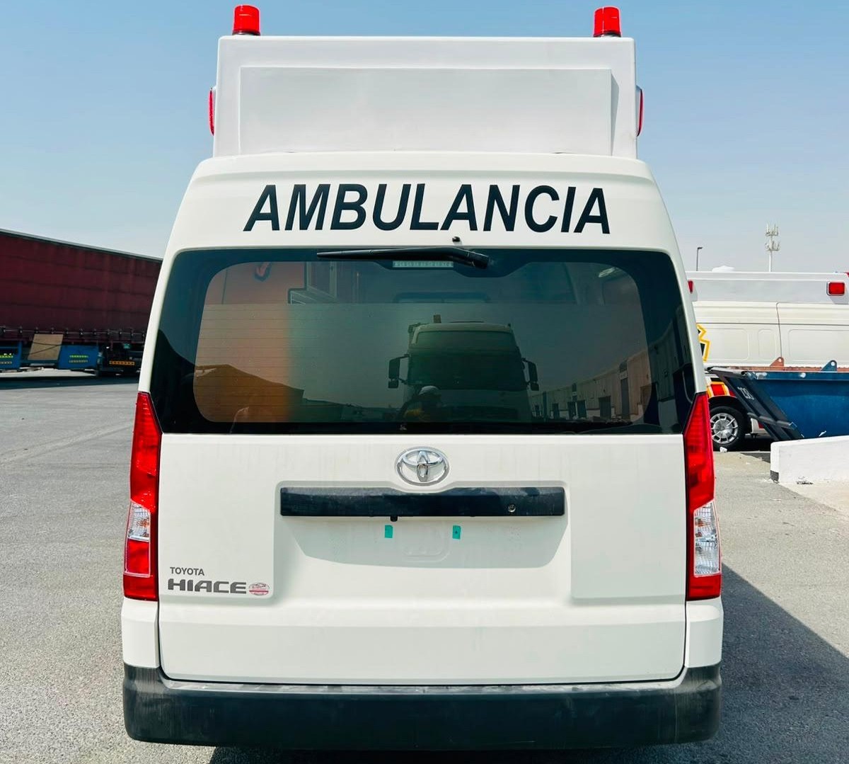 TOYOTA HIACE V4 2.8L DIESEL A/T 2026 AMBULANCE - Image 15