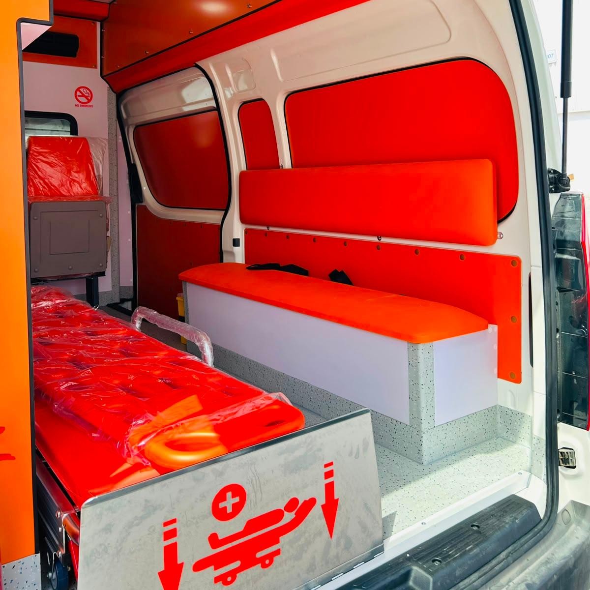 TOYOTA HIACE V4 2.8L DIESEL A/T 2026 AMBULANCE - Image 6