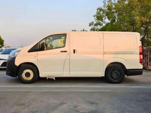 TOYOTA HIACE CARGO MIDROOF 2026 PETROL 3.5L V6 A/T