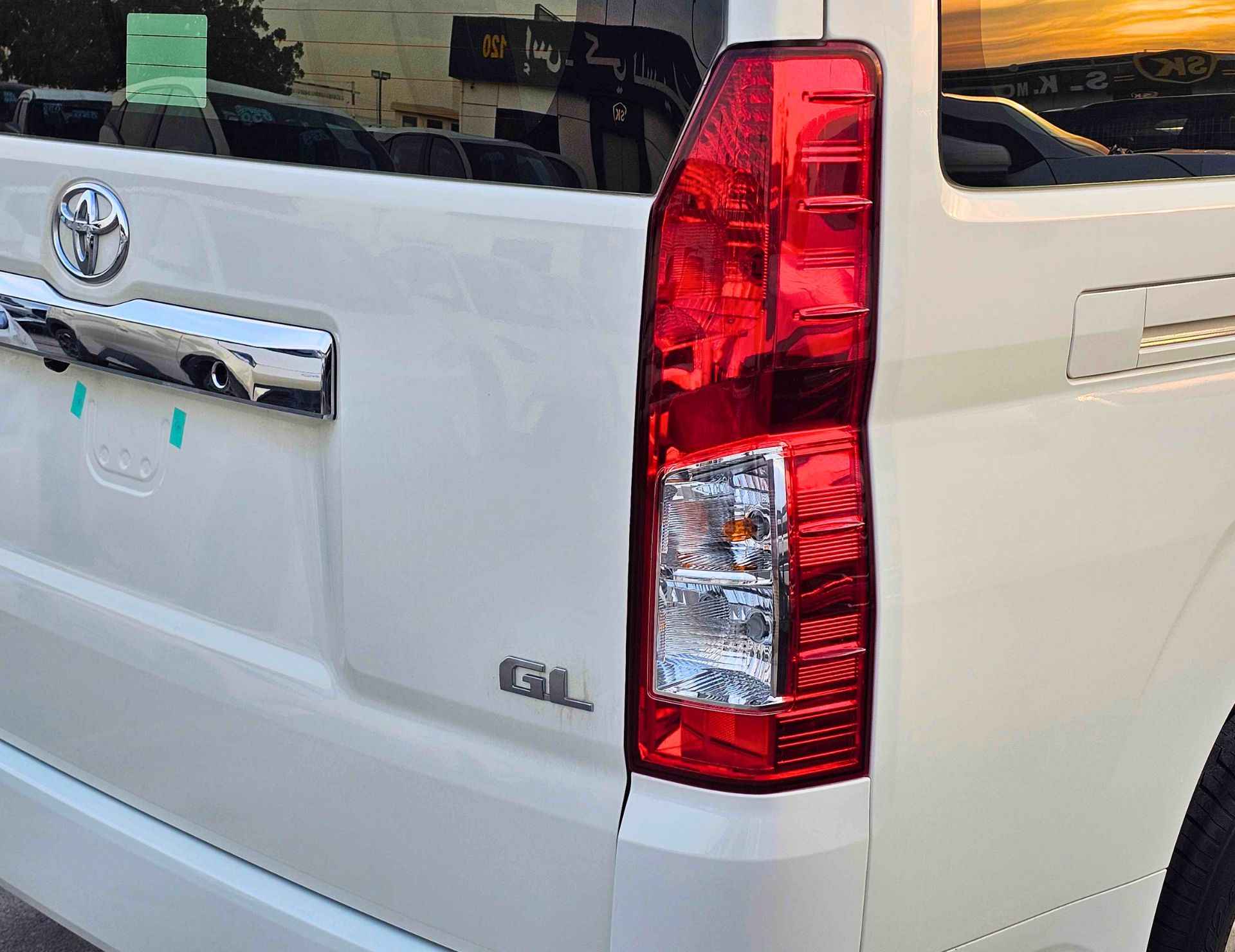 TOYOTA HIACE HIGHROOF GL 2026 DIESEL V4 2.8L A/T - Image 20