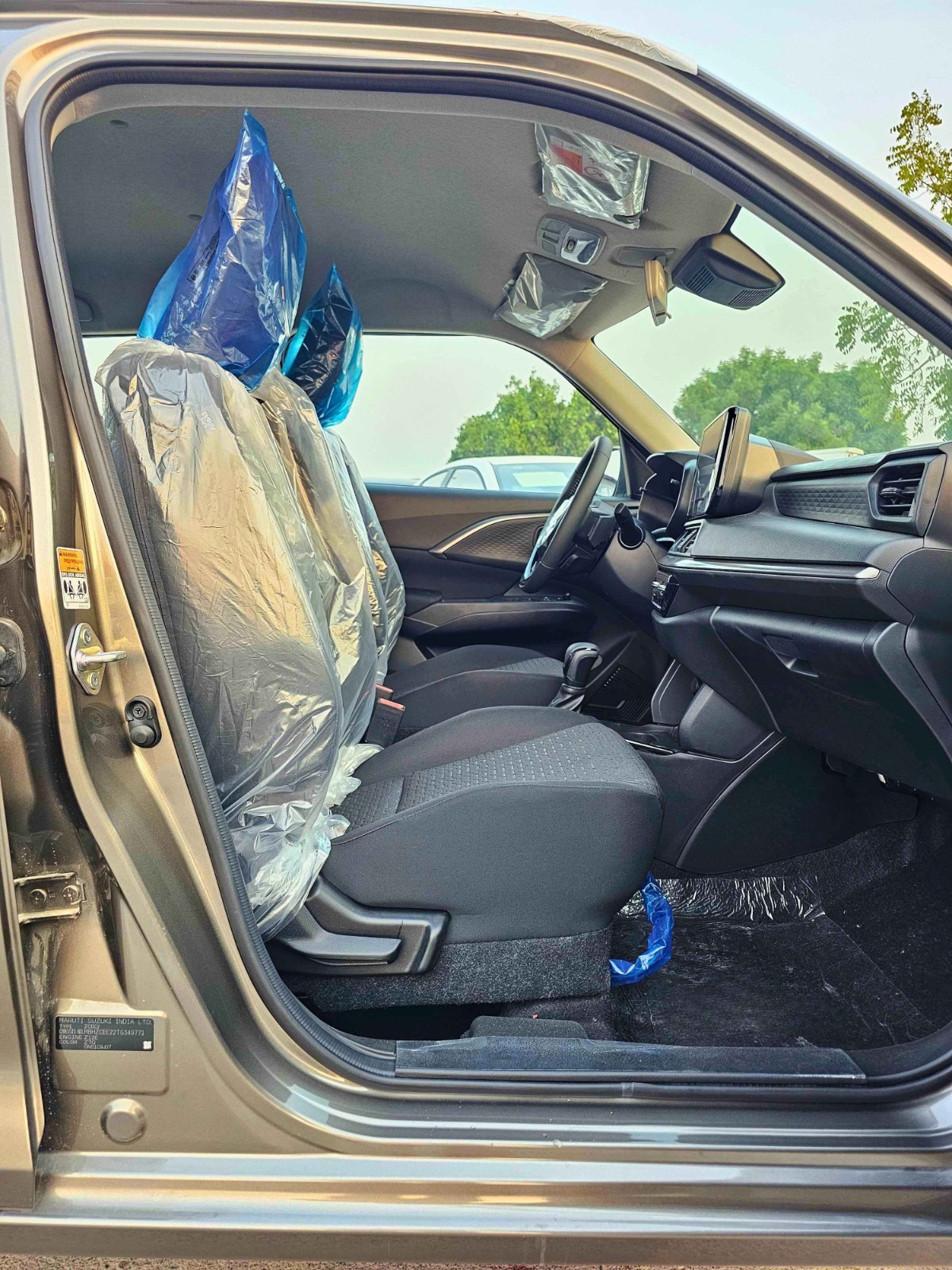 SUZUKI SWIFT GLX HYBRID 2026 PETROL V4 1.2L A/T - Image 6